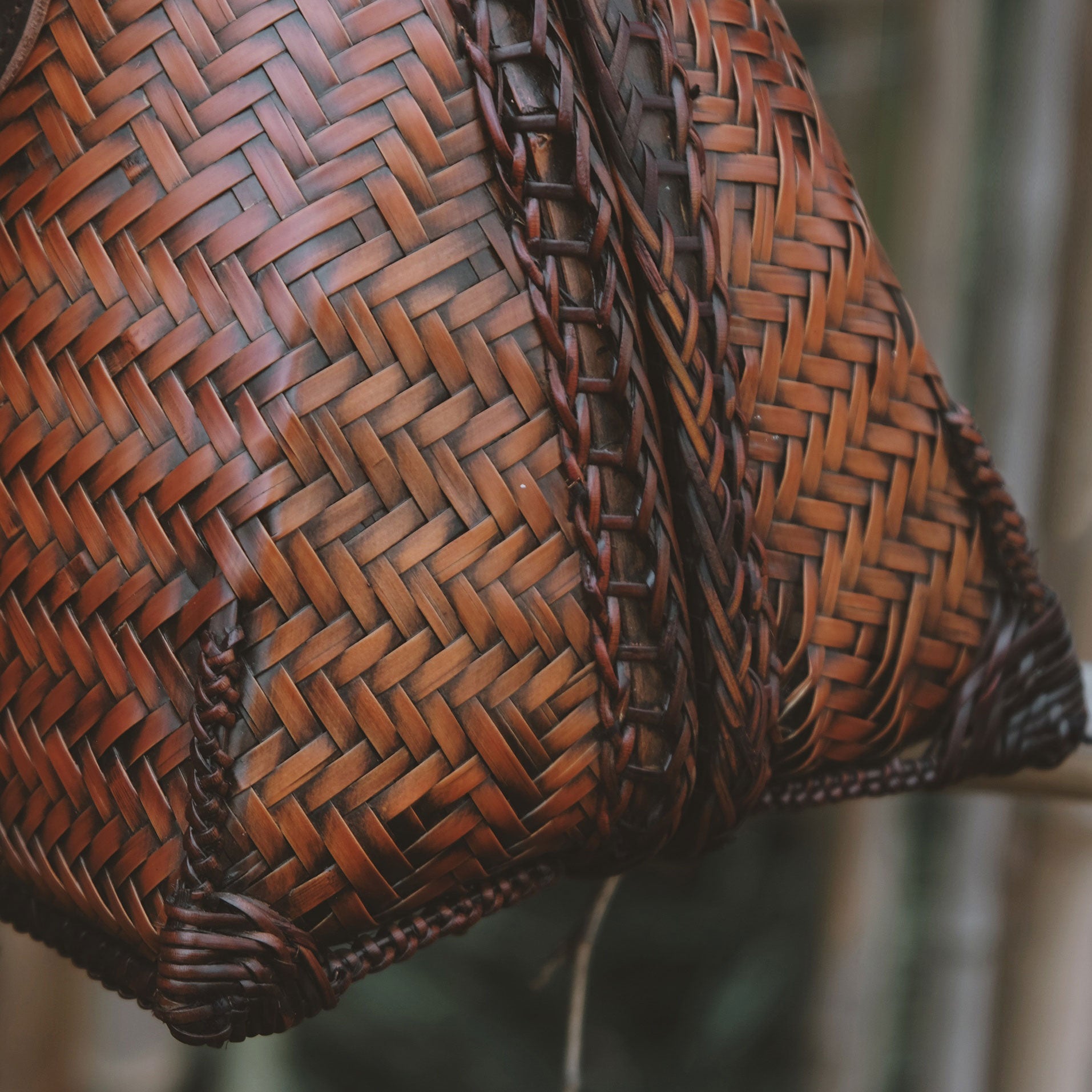 Handwoven Bamboo Shell Bag — Vintage-Inspired & Eco‑Chic