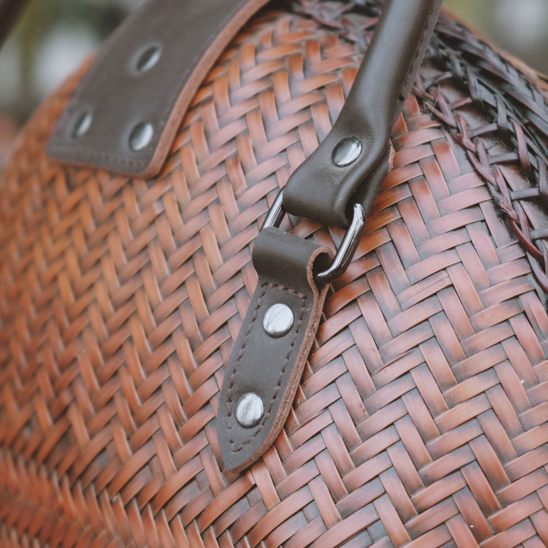 Handwoven Bamboo Shell Bag — Vintage-Inspired & Eco‑Chic