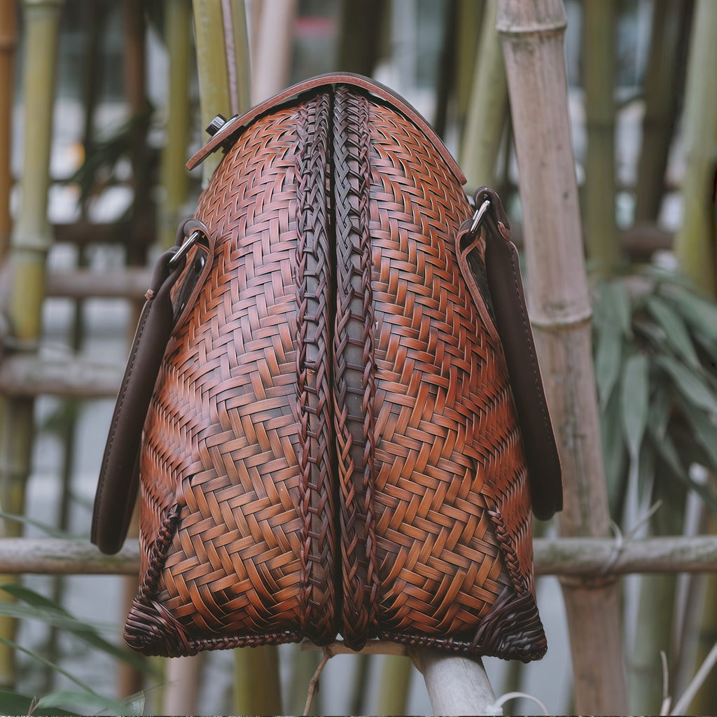 Handwoven Bamboo Shell Bag — Vintage-Inspired & Eco‑Chic