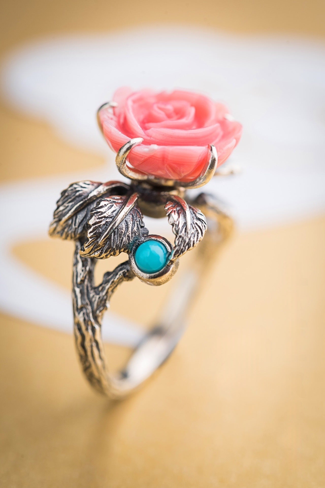 Queen Conch Rose Ring | 925 Silver, Turquoise / Red Agate
