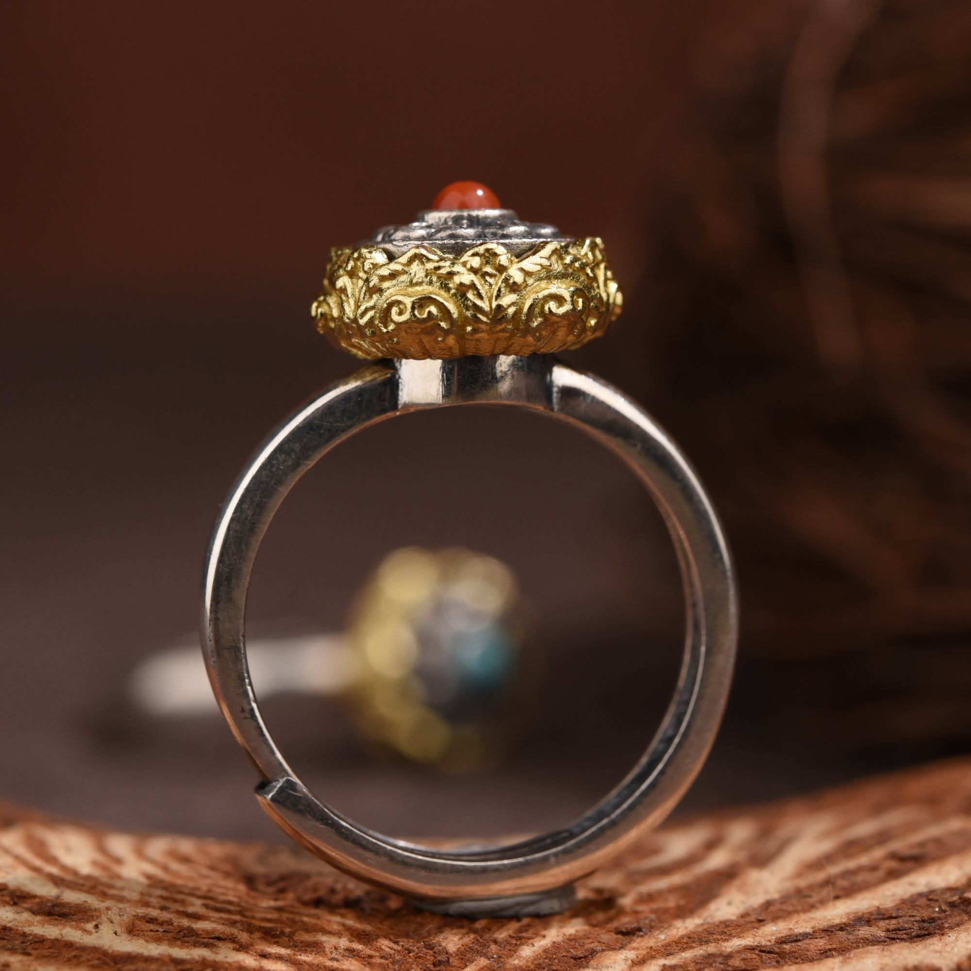 Tibetan Lotus Ring | 925 Silver, 24 k‑Plated Brass & Gem