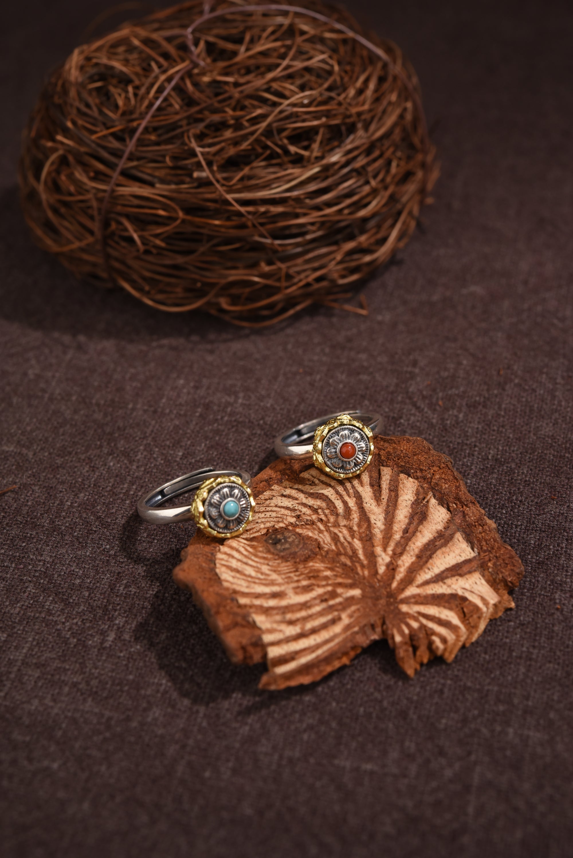 Tibetan Lotus Ring | 925 Silver, 24 k‑Plated Brass & Gem