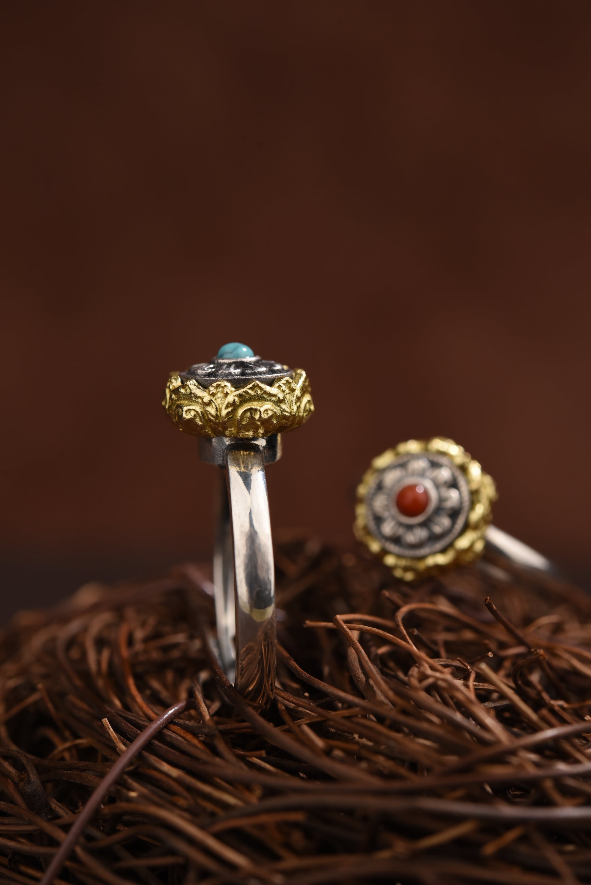 Tibetan Lotus Ring | 925 Silver, 24 k‑Plated Brass & Gem