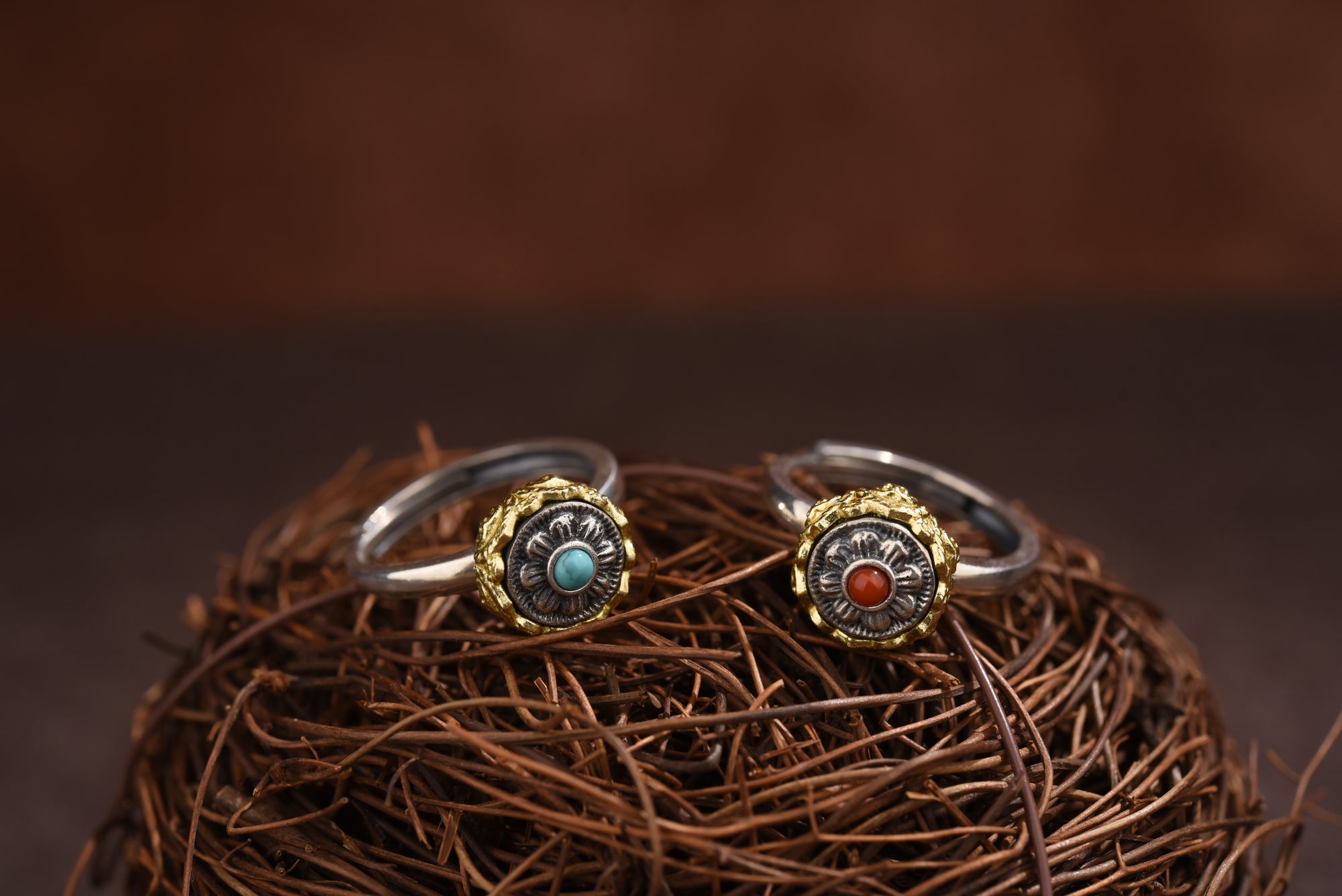 Tibetan Lotus Ring | 925 Silver, 24 k‑Plated Brass & Gem
