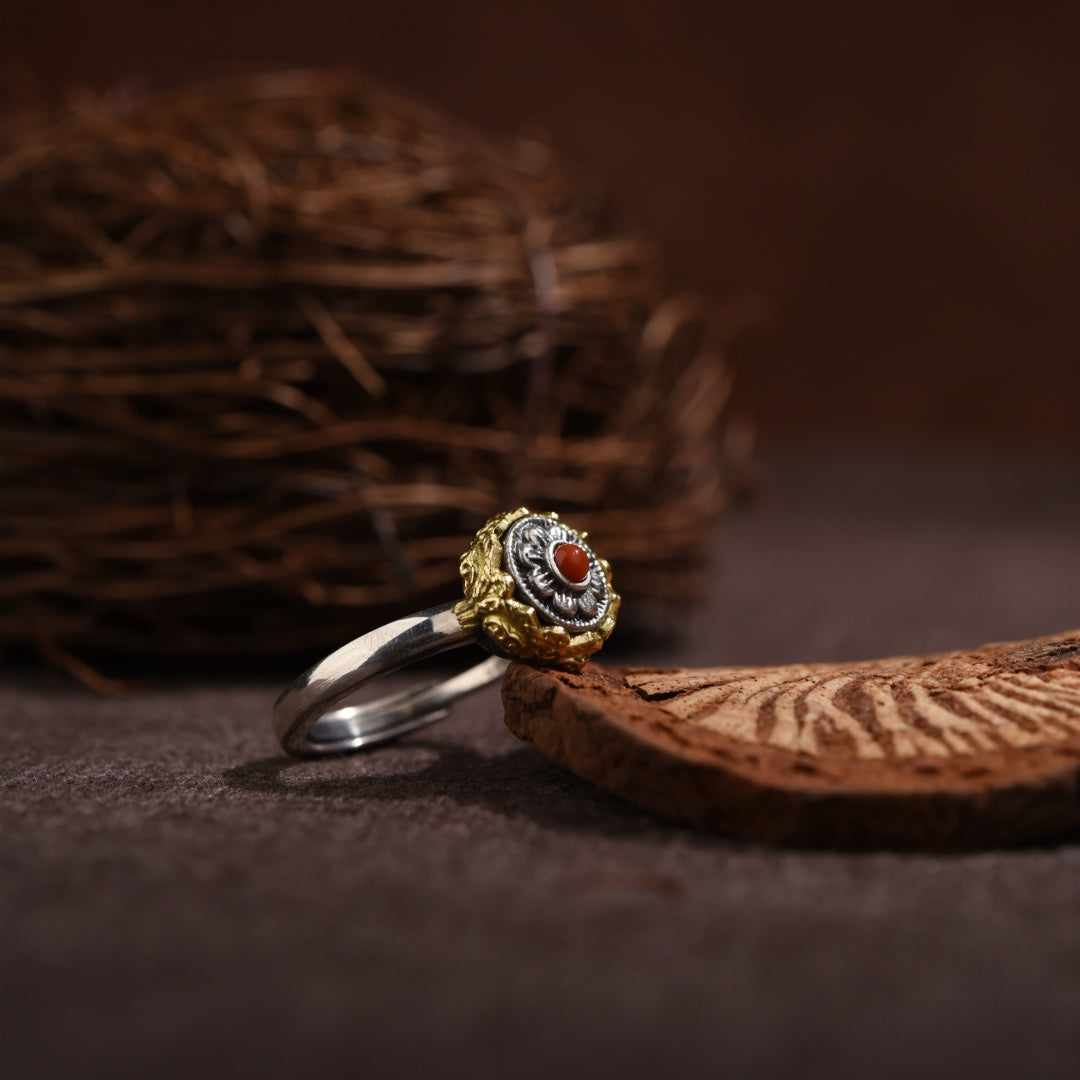Tibetan Lotus Ring | 925 Silver, 24 k‑Plated Brass & Gem