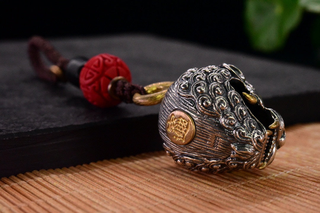 Tibetan Pixiu Guardian Bell Pendant – Silver, Turquoise, Agate