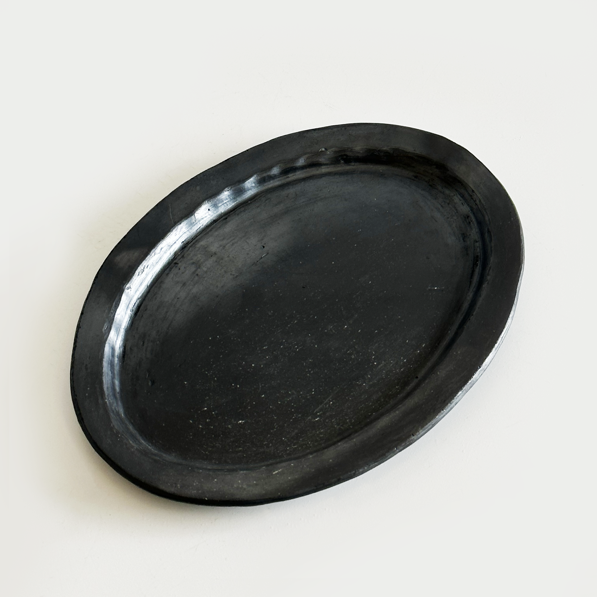 Handmade Tibetan Black Pottery Flying‑Eave Long Tray (L)