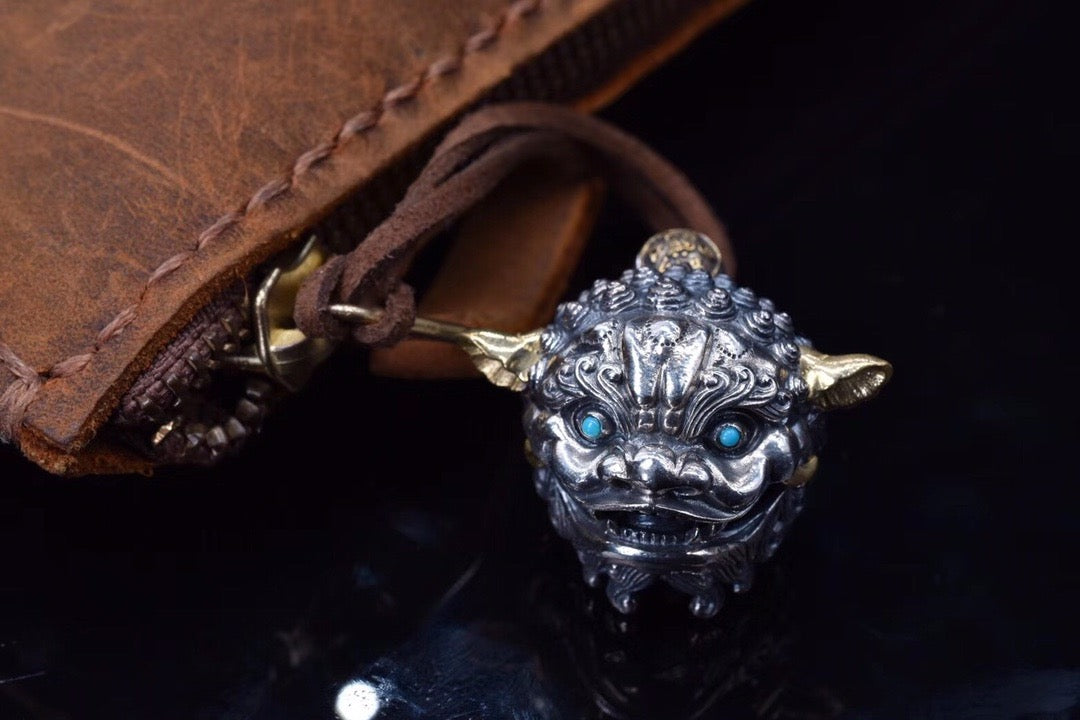 Tibetan Snow-Lion Guardian Pendant – Silver Bell & Feng-Shui Luck