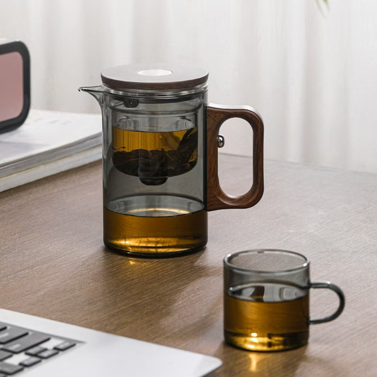 Smart Magnetic Teapot | Lazy Tea Maker with Tea-Water Separation | 600ml Glass Infuser Pot