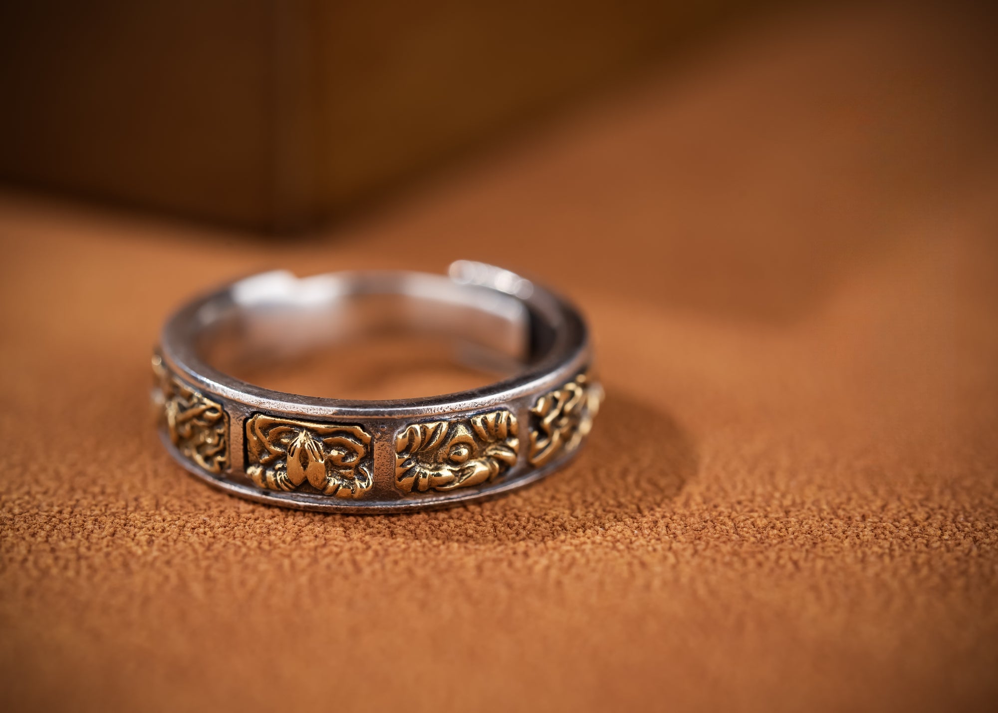 Eight Wealth Deities Guardian Ring | 925 Silver & Brass