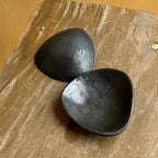 Tibetan Black Pottery Triangle Dish – Handmade 3.5‑in Plate