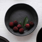 Tibetan Black Pottery Classic Dinner Plate – 8.7‑in Handmade