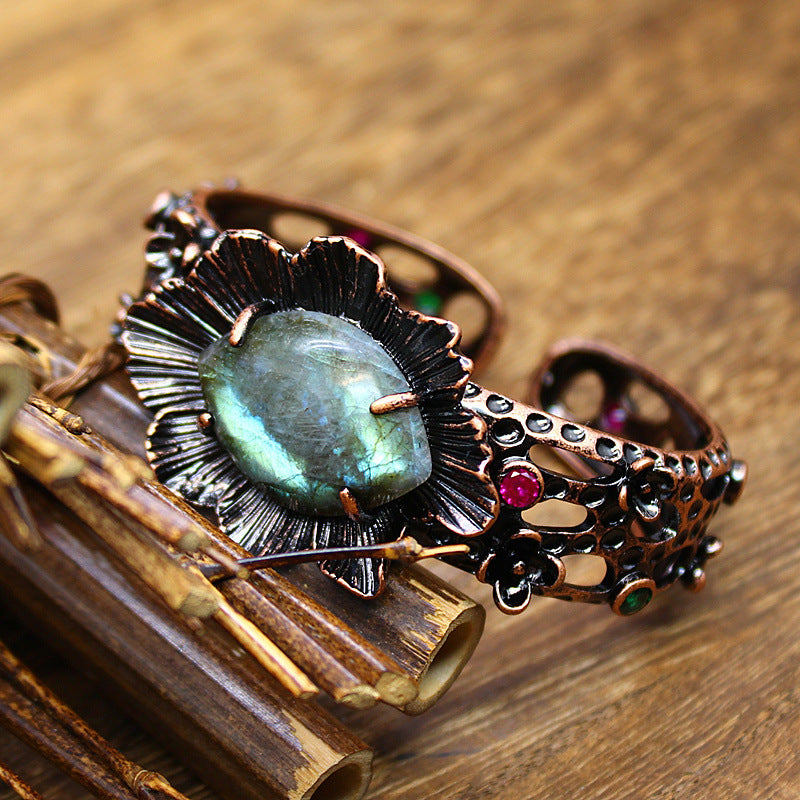 Himalayan Labradorite Crystal Brass Cuff – Vintage-Inspired Adjustable Handmade Bracelet